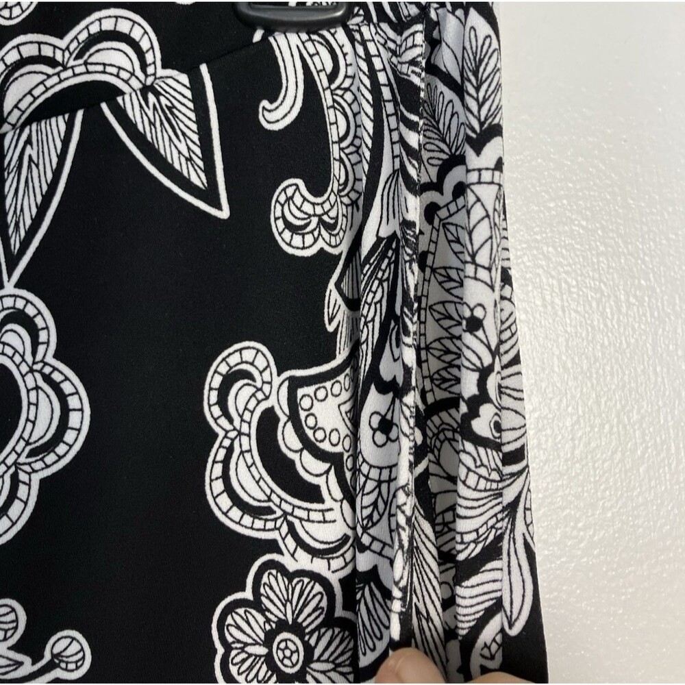 Susan Graver Floral Liquid Knit Cropped Wide Leg Pants In Black Size XS - Picture 5 of 7